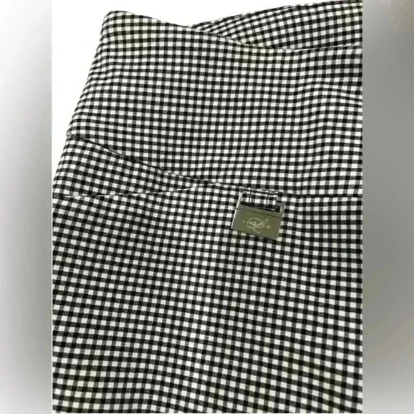 Lisette Black and‎ White Gingham Pull On Stretch Bermuda Short Mid Rise US 6 - Picture 10 of 11